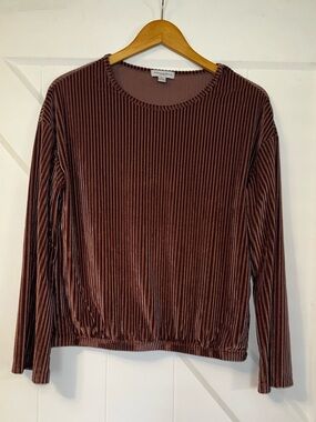 Like New Carolina Belle Montreal Velour Bell Sleeve Blouse, Rose Gold, Size S